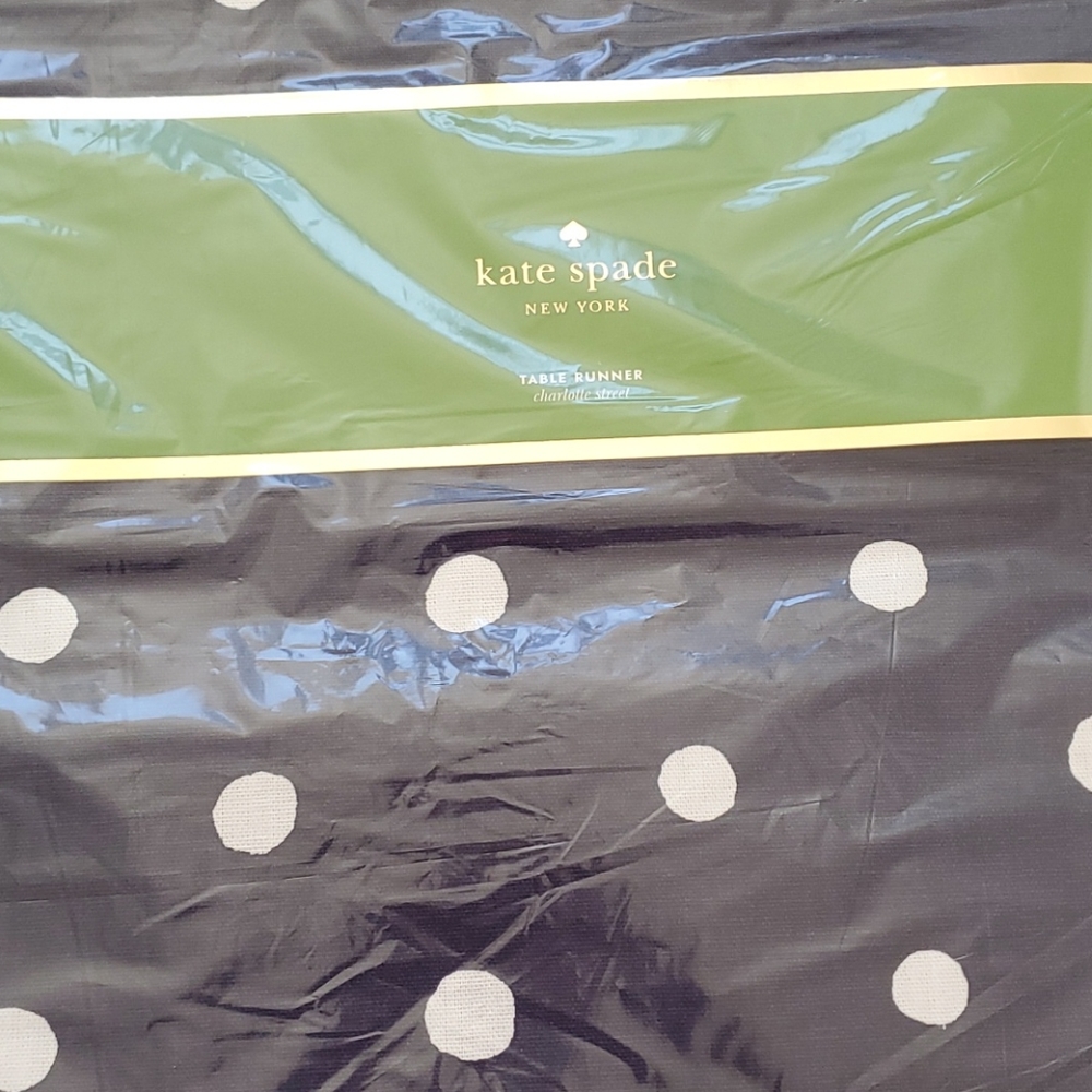 Kate Spade Table runner- Color: Navy/white